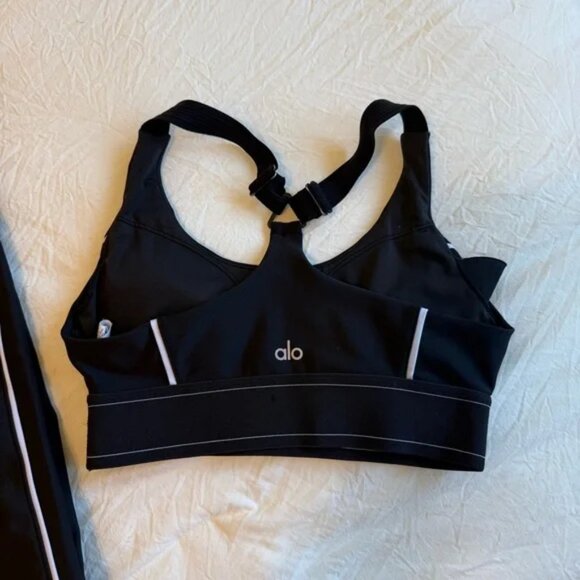 Alo Set, Size S - Picture 4 of 6